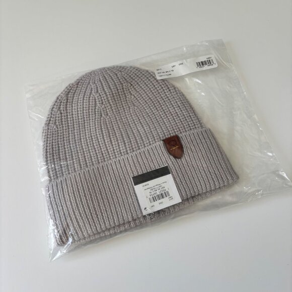 Coach Grey Wool Knit Beanie Hat Soft Leather Tab New Retail $128 Minimalist - Picture 1 of 6